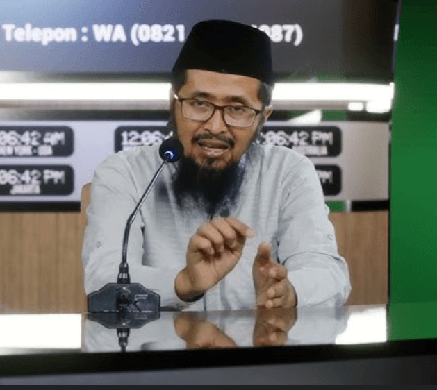 Ustadz Dr. Muhammad Arifin Badri, M.A. حَفِظَهُ اللهُ